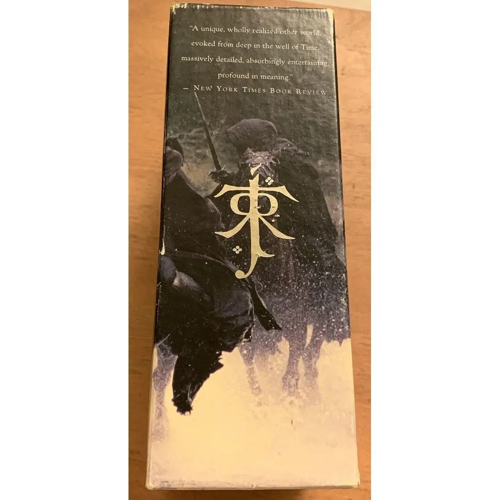J.R.R. Tolkien The Lord of the Rings Set of Three Paper‎ Back Slip Case